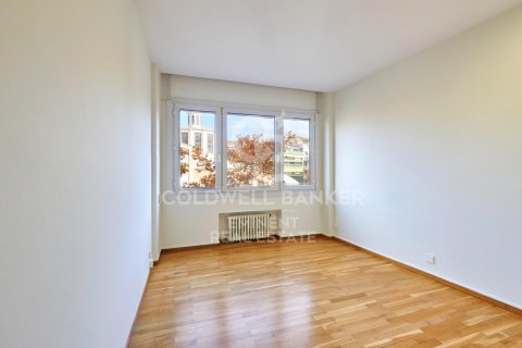 Huoneisto vuokrattavana Barcelona, Espanja, 5 makuuhuonetta, 250 m2 No. 160454 - kuva 28