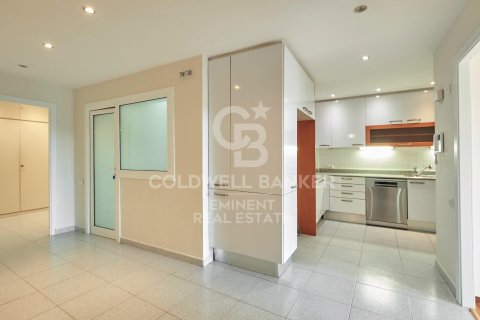 Huoneisto vuokrattavana Barcelona, Espanja, 5 makuuhuonetta, 250 m2 No. 160454 - kuva 15