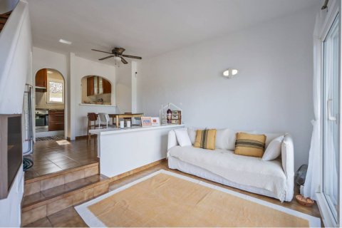Apartment for sale in Es Mercadal, Menorca, Spain 2 bedrooms, 75 sq.m. No. 195192 - photo 4