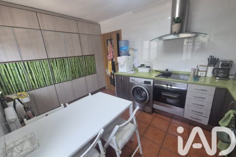 Townhouse for sale in Monterrubio de Armuna, Salamanca, Spain 5 bedrooms, 267 sq.m. No. 172641 - photo 18