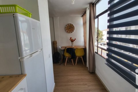 Apartment for sale in Arona, Tenerife, Spain 2 bedrooms, 60 sq.m. No. 172636 - photo 4