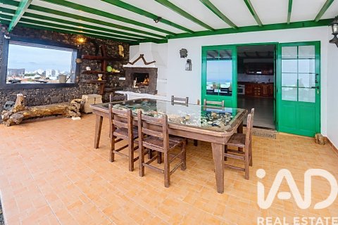 House in Yaiza, Lanzarote, Spain 3 bedrooms, 250.7 sq.m. No. 172642