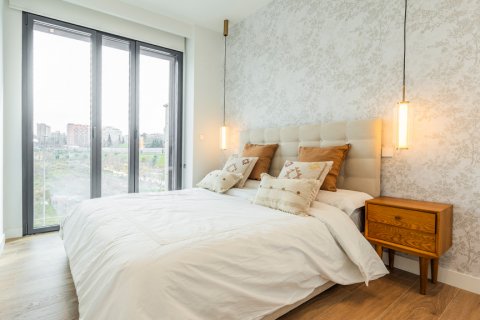 Продажа квартиры Мадрид, Испания 2 спальни, 95м2 №108131 - фото 21