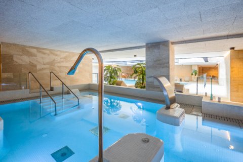 Продажа квартиры Мадрид, Испания 2 спальни, 95м2 №108131 - фото 29
