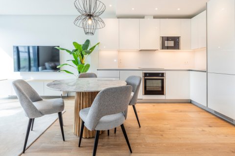 Продажа квартиры Мадрид, Испания 2 спальни, 95м2 №108131 - фото 2