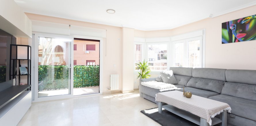 Apartment Madrid, Spain 4 bedrooms, 145 sq.m. No. 108132