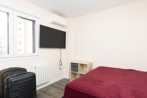Apartment for sale Madrid, Spain 4 bedrooms, 145 sq.m. No. 108132 - photo 25