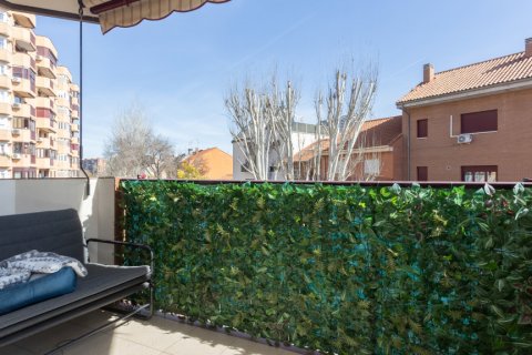 Apartment for sale Madrid, Spain 4 bedrooms, 145 sq.m. No. 108132 - photo 3