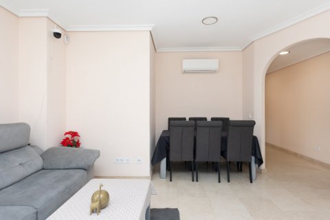 Apartment for sale Madrid, Spain 4 bedrooms, 145 sq.m. No. 108132 - photo 6