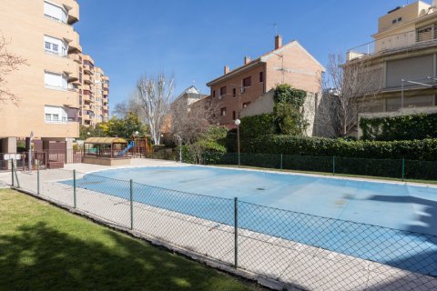 Apartment for sale Madrid, Spain 4 bedrooms, 145 sq.m. No. 108132 - photo 28