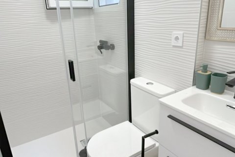 Apartament w Torrevieja, Alicante, Hiszpania 3 sypialnie, 92 mkw. nr 146825 – zdjęcie 16