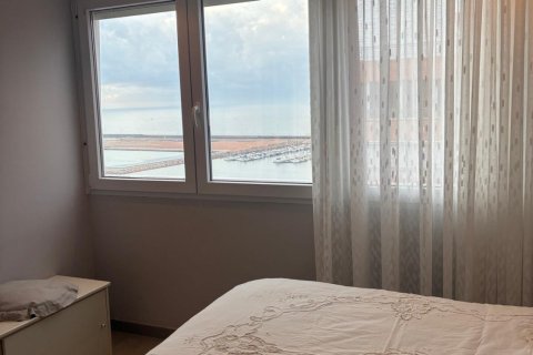 Apartamento en venta en Torrevieja, Alicante, España 2 dormitorios, 100 m2 No. 146824 - foto 17