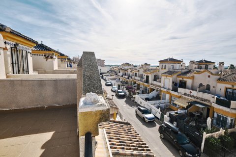 Kaupunkipientalo myytävänä Guardamar del Segura, Alicante, Espanja, 3 makuuhuonetta,  No. 146820 - kuva 8