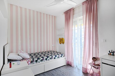 Kaupunkipientalo myytävänä Guardamar del Segura, Alicante, Espanja, 3 makuuhuonetta,  No. 146820 - kuva 21