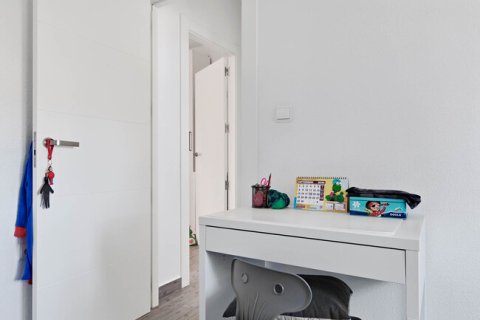 Kaupunkipientalo myytävänä Guardamar del Segura, Alicante, Espanja, 3 makuuhuonetta,  No. 146820 - kuva 4