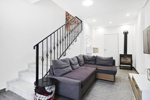 Kaupunkipientalo myytävänä Guardamar del Segura, Alicante, Espanja, 3 makuuhuonetta,  No. 146820 - kuva 2