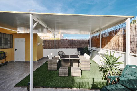 Kaupunkipientalo myytävänä Guardamar del Segura, Alicante, Espanja, 3 makuuhuonetta,  No. 146820 - kuva 15