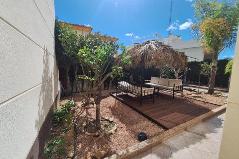 Dzīvoklis pārdošanā Benijofar, Alicante, Spānijā 1 istaba, 100 m2 Nr. 109477 - attēls 8