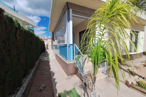 Dzīvoklis pārdošanā Benijofar, Alicante, Spānijā 1 istaba, 100 m2 Nr. 109477 - attēls 14