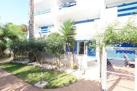 Apartamento en venta en Alicante, España 1 dormitorio, 63 m2 No. 193370 - foto 2