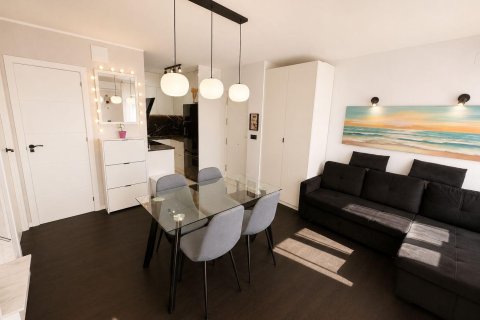 Kamienica w Torrevieja, Alicante, Hiszpania 3 sypialnie, 82 mkw. nr 193372 – zdjęcie 2