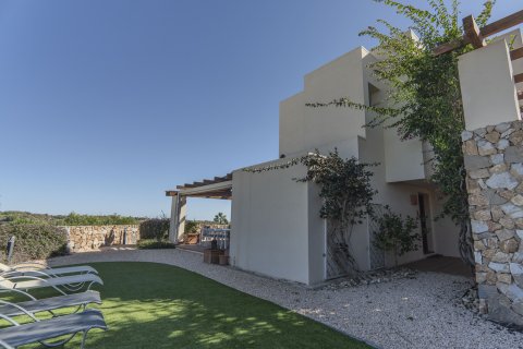 Villa for sale Pinar De Campoverde, Alicante, Spain 3 bedrooms, 203 sq.m. No. 137861 - photo 3