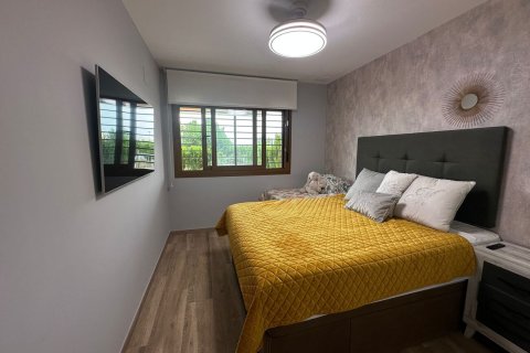Apartamento en venta Alicante, España 2 dormitorios,  No. 137863 - foto 21