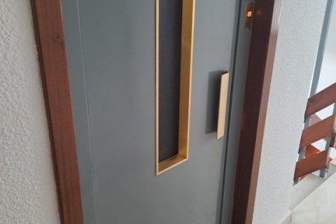 Apartamento en venta Torrevieja, Alicante, España 3 dormitorios, 118 m2 No. 137860 - foto 13
