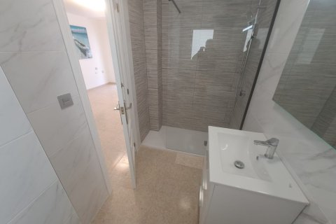 Apartamento en venta Torrevieja, Alicante, España 3 dormitorios, 118 m2 No. 137860 - foto 8