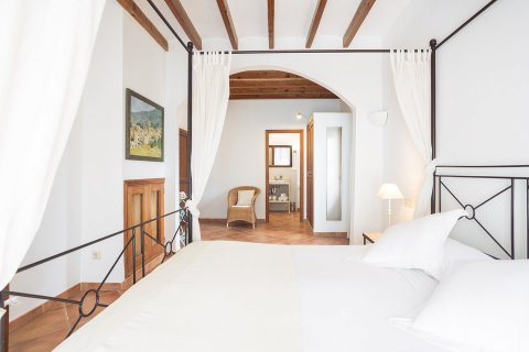 Hotel for sale Estellencs, Mallorca, Spain 8 bedrooms, 511 sq.m. No. 111861 - photo 17