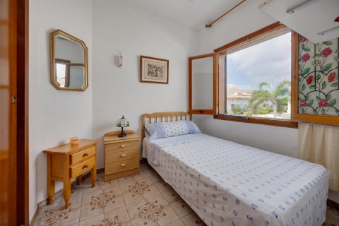 Bungalow for sale in Torrevieja, Alicante, Spain 75 sq.m. No. 195173 - photo 22
