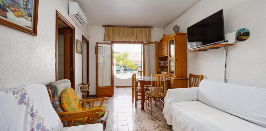 Bungalow in Torrevieja, Alicante, Spain 75 sq.m. No. 195173