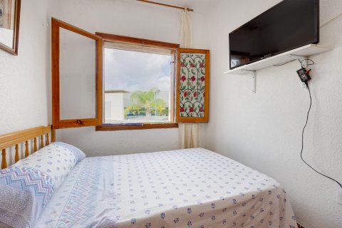 Bungalow for sale in Torrevieja, Alicante, Spain 75 sq.m. No. 195173 - photo 24