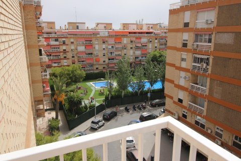 Apartment in Alicante, Spain 2 bedrooms, 75 sq.m. No. 195171