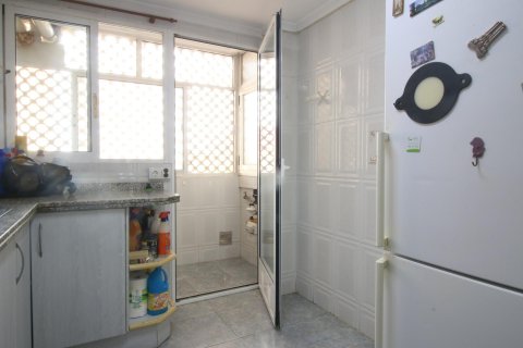 Apartment for sale in Alicante, Spain 2 bedrooms, 75 sq.m. No. 195171 - photo 14