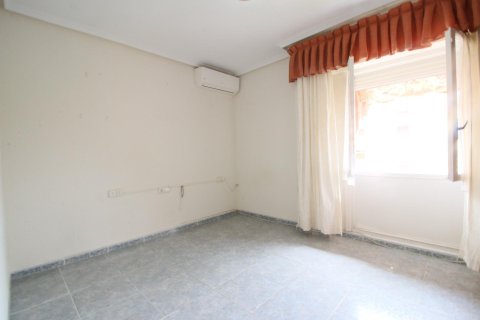 Apartment for sale in Alicante, Spain 2 bedrooms, 75 sq.m. No. 195171 - photo 19