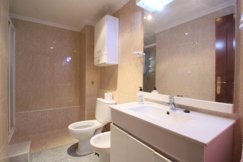 Apartment for sale in Alicante, Spain 2 bedrooms, 75 sq.m. No. 195171 - photo 17