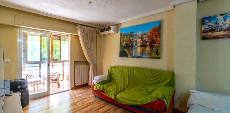 Apartment in Alcorcon, Madrid, Spain 3 bedrooms, 100 sq.m. No. 195168