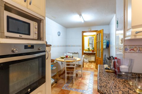 Apartment for sale in Alcorcon, Madrid, Spain 3 bedrooms, 100 sq.m. No. 195168 - photo 19