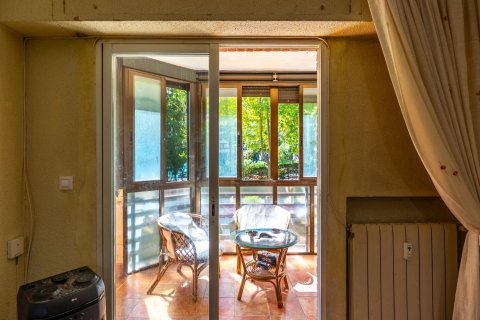 Apartment for sale in Alcorcon, Madrid, Spain 3 bedrooms, 100 sq.m. No. 195168 - photo 2