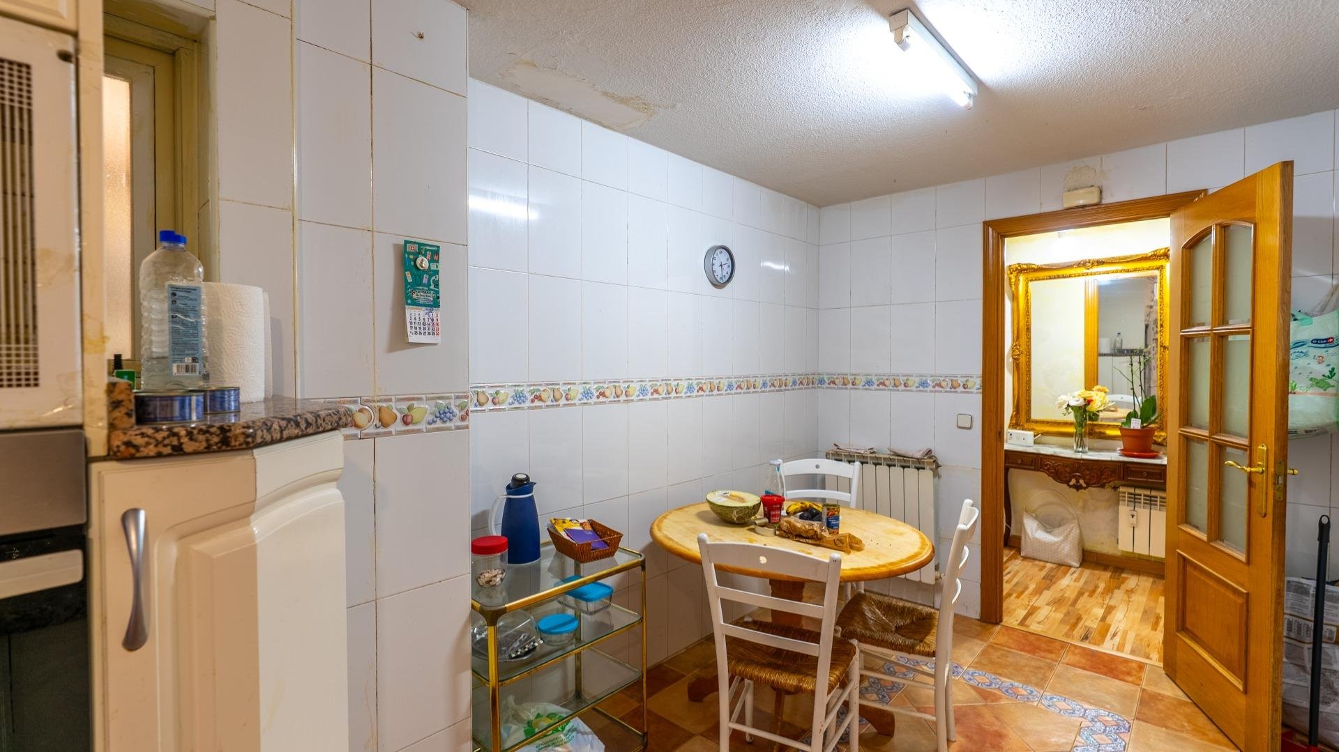 Apartment in Alcorcon, Madrid, Spain 3 bedrooms, 100 sq.m. No. 195168