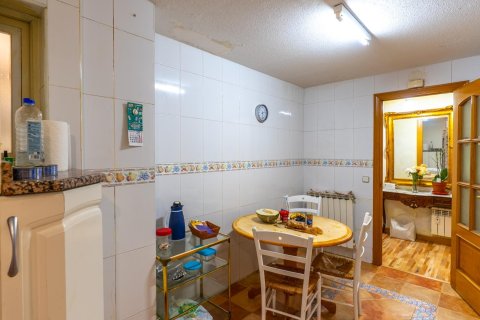 Apartment for sale in Alcorcon, Madrid, Spain 3 bedrooms, 100 sq.m. No. 195168 - photo 20
