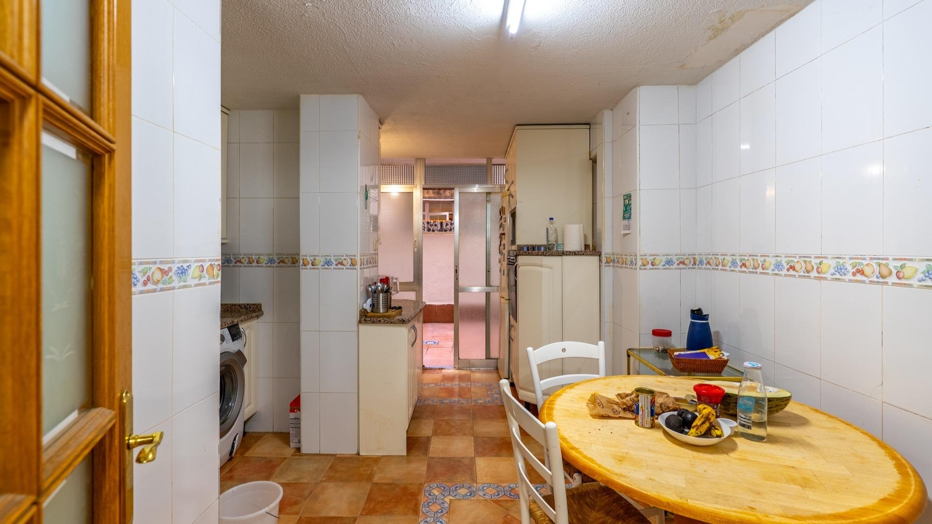 Apartment in Alcorcon, Madrid, Spain 3 bedrooms, 100 sq.m. No. 195168