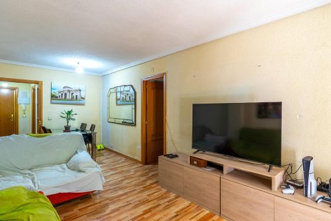 Apartment for sale in Alcorcon, Madrid, Spain 3 bedrooms, 100 sq.m. No. 195168 - photo 6