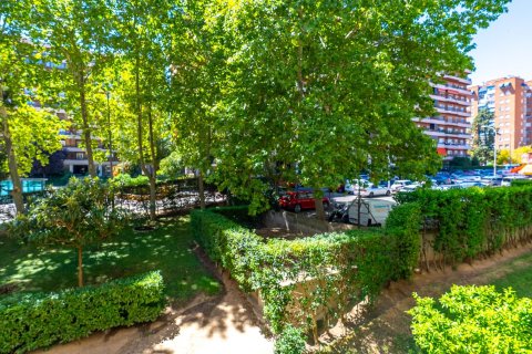 Apartment for sale in Alcorcon, Madrid, Spain 3 bedrooms, 100 sq.m. No. 195168 - photo 11