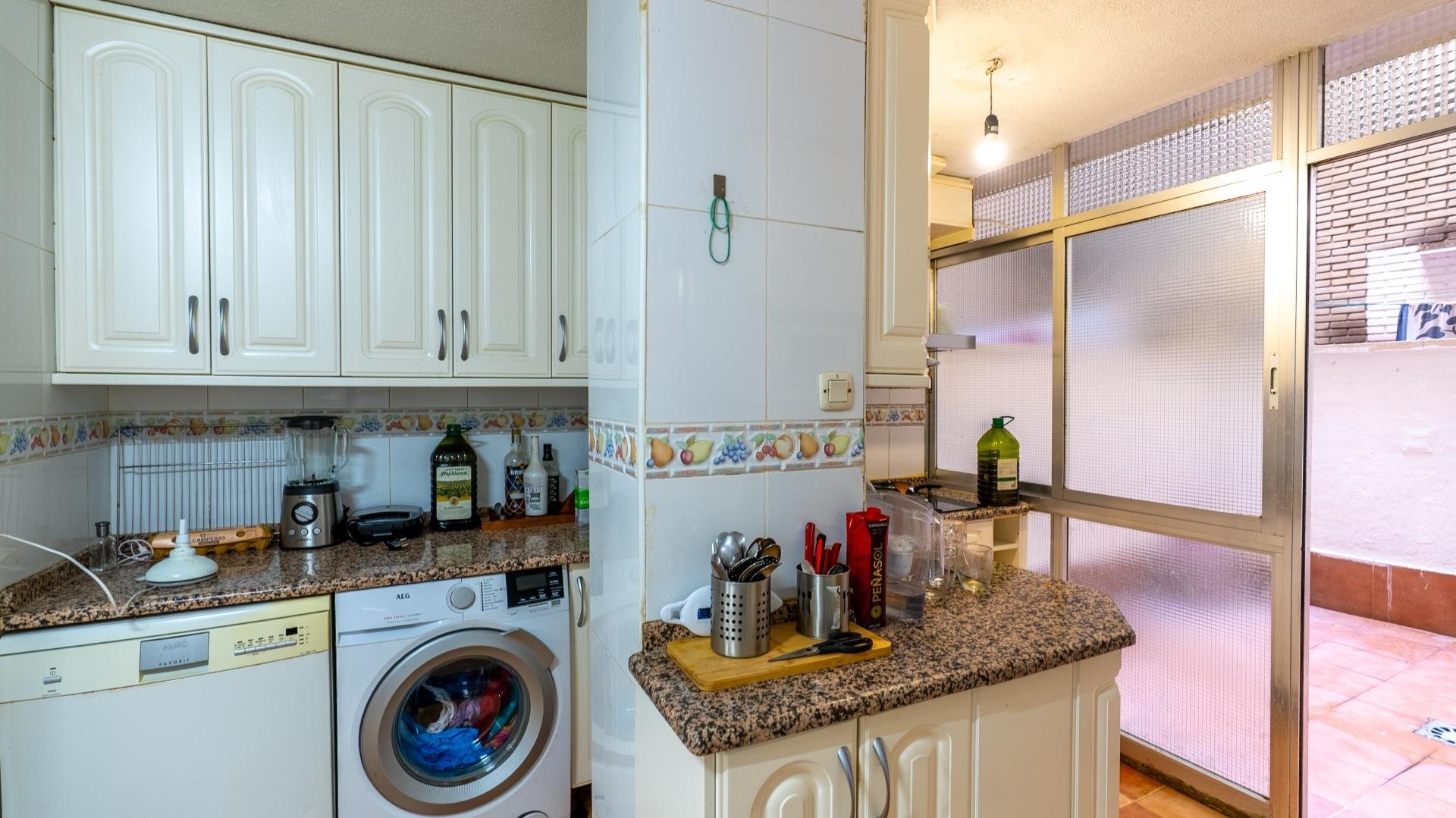 Apartment in Alcorcon, Madrid, Spain 3 bedrooms, 100 sq.m. No. 195168