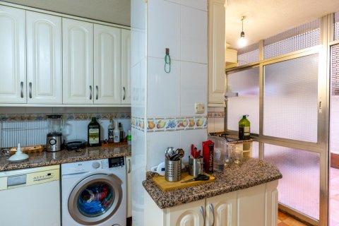 Apartment for sale in Alcorcon, Madrid, Spain 3 bedrooms, 100 sq.m. No. 195168 - photo 21