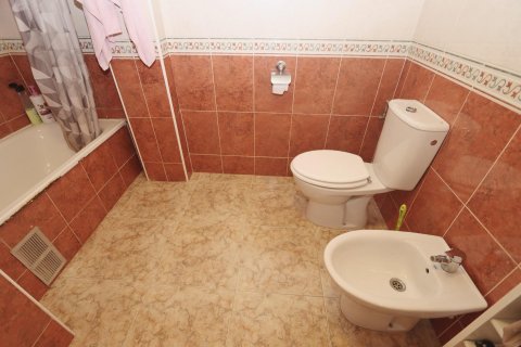 Lägenhet till salu i Alicante, Spanien 1 sovrum, 72 kvm. Nr. 195170 - foto 14