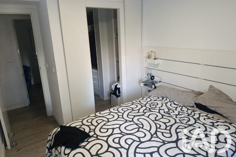 Продажа квартиры в Сарагоса, Испания 2 спальни, 74м2 №187701 - фото 5