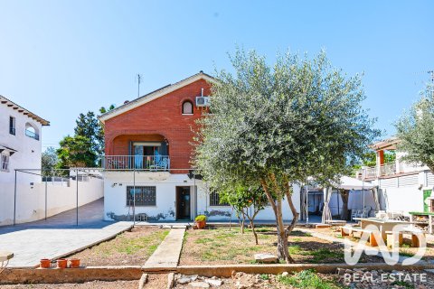 Продажа дома в Эль-Вендрель, Таррагона, Испания 6 спален, 227м2 №187700 - фото 14
